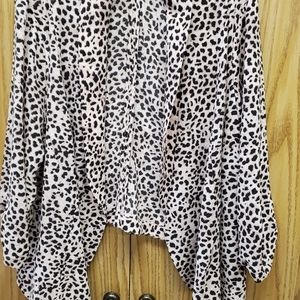 Short light weight shrug